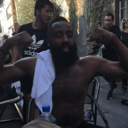 這是上賽季的MVP？誰說腹肌一定要六塊？哈登赤膊現身線條圓潤！-黑特籃球-NBA新聞影音圖片分享社區