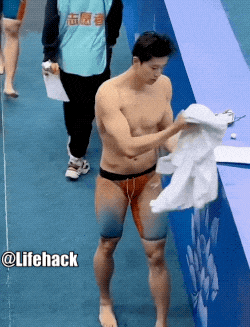 汪顺体训现场被拍，这拍摄角度真让人尴尬啊？流量密码太会了...