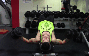 5个锻炼下胸肌的动作，把你的胸肌下缘练起来