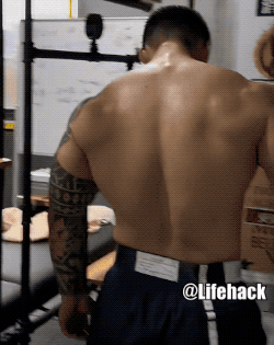 浙江直男教练的瓜都吃了吗？拍全见版写真爆红推特