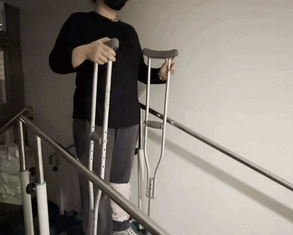 肘拐怎么用健康科普丨这些五花八门的拐杖都该怎么用？_https://www.jmylbn.com_新闻资讯_第17张