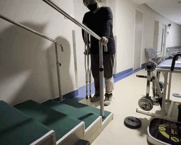 肘拐怎么用健康科普丨这些五花八门的拐杖都该怎么用？_https://www.jmylbn.com_新闻资讯_第16张