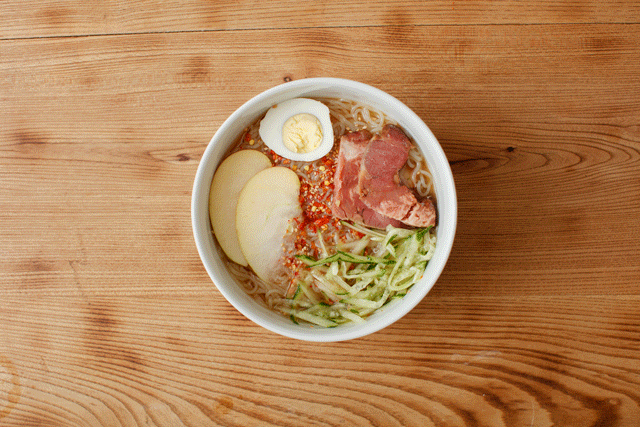 



网购冷面测评 | 酸酸甜甜不烫嘴，你们要的冷面来了！
