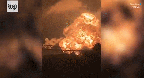 突发 美国一炼油厂发生大爆炸 腾起的蘑菇云像原子弹爆炸 宛如人间炼狱 看点快报