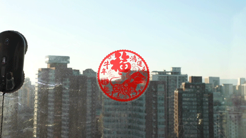 来自台湾的玻妞,全球擦窗机器人标杆!智能线路规划,纳米级超声波喷水,轻松搞定内外窗顽固污渍,只需按按遥控器、坐享窗明几净 来自台湾的玻妞,全球擦窗机器人标杆!智能线路规划,纳米级超声波喷水,轻松搞定内外窗顽固污渍,只需按按遥控器、坐享窗明几净
