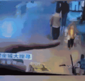 特别关注!“梅姨”被刷屏的背后,对孩子的安全防拐教育不能丢! 特别关注!“梅姨”被刷屏的背后,对孩子的安全防拐教育不能丢!