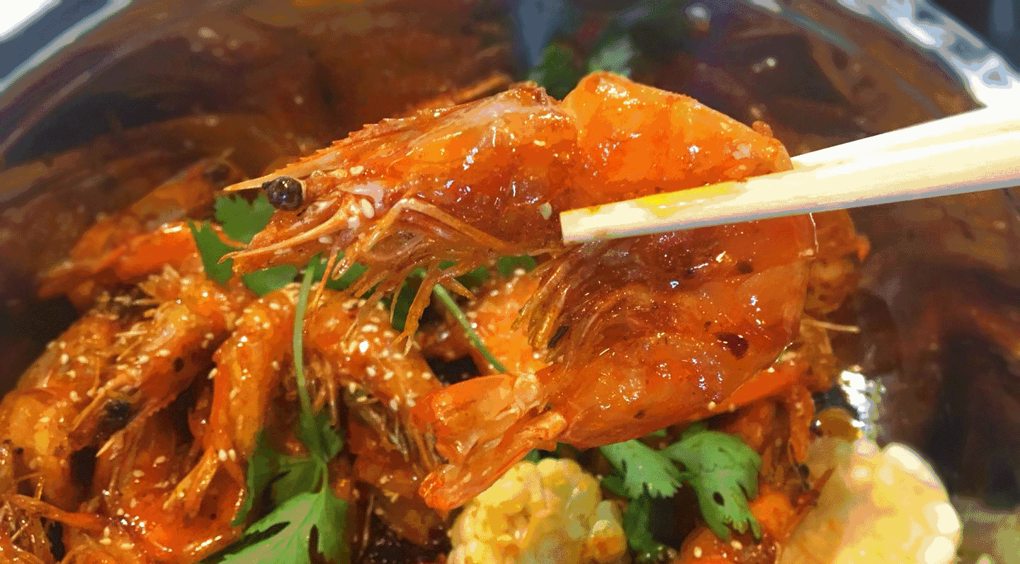 在禹州,4个人38元就能吃到鲜美的香辣虾!吃到扶着墙走!