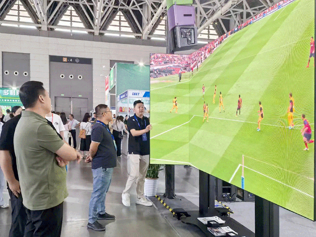 教育数字化变革新引擎！飞利浦商显亮相第六届西北教装展