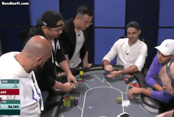 【EV 扑克】河牌 all in 被跟注后，他竟然把坚果牌扔了！
