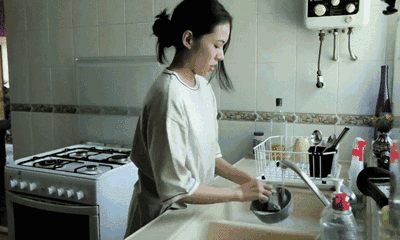 月嫂都是逼出来的坚强，扛出来的独立！