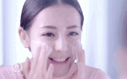 脸上长痘痘，有什么好的方法