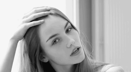 原来不长皱纹的秘密是头皮护理