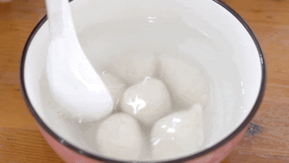 老年時尚服裝改製（老年時尚服裝改製方案）