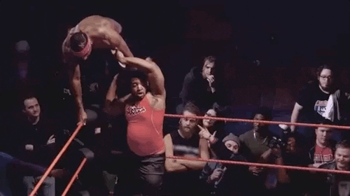 This night, we played the play on the ring. Let's go.