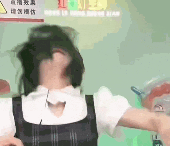 央视点名批评、目中无人、装傻充愣，这位频繁翻车的高贵网红要凉了？