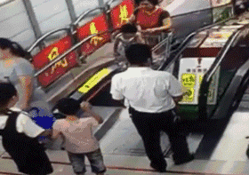 警惕！春節期間家長的11個錯誤做法，個個都致命！ | 小豆丁 親子 第4張