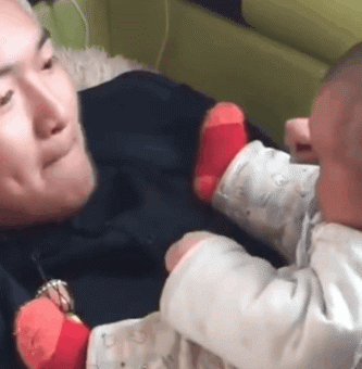 【爆笑】千万不要让爸爸喝醉酒！不然你会收获他的私房钱、还有爸妈的狗粮...（视频/组图） - 6