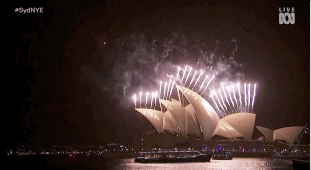 刚刚，悉尼跨年烟火震惊全球！