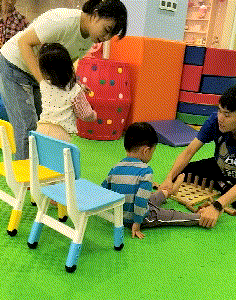 器械区有什么器械【详解】大滑板、羊角球、蹦床......这些感统器械到底什么用处？_https://www.jmylbn.com_新闻资讯_第4张