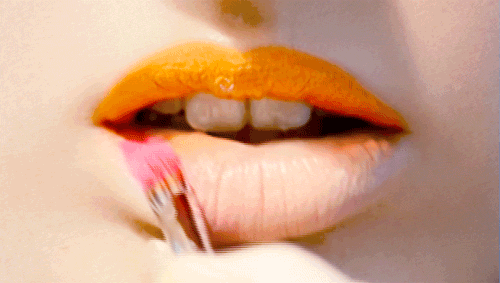 女明星身家数十亿，为啥还要推荐平价面膜？