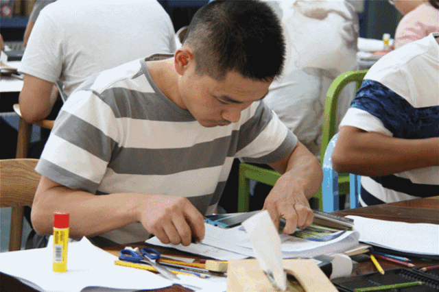 https://image.ipaiban.com/upload-ueditor-image-20180727-1532658141994043415.gif