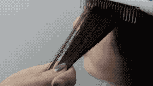 戴森梳子_戴森梳子有什么好处_戴森梳子值得买吗