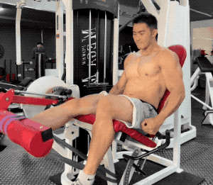 191cm上海肌肉男教练，荷尔蒙拉满，极品腱子肉身材也太野了