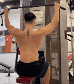 现在的直男教练都这么open了吗？好会擦....