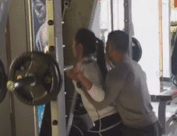 中国已婚女偷吃健身教练！网友：你不练人鱼线，你老婆睡教练？（视频/组图） - 10
