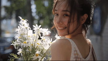 15899869729691589986953904.gif