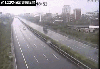 雷阵雨|注意啦！强降雨天气又来袭，雨天行车注意这几点！