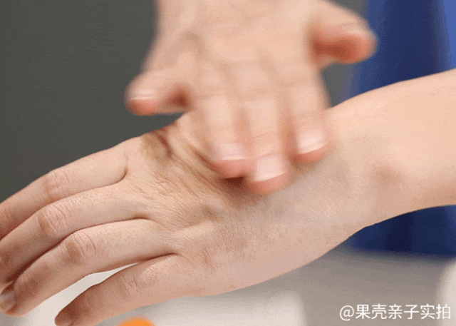 绽媄娅的产品怎么样哪有什么“断崖式衰老”，卷医美不如做好这件事_https://www.jmylbn.com_新闻资讯_第32张