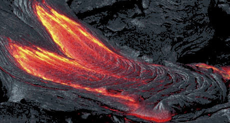火山熔岩流火山爆发与闪电辉映这,就是火山爆发