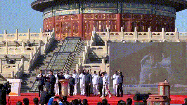 圣火汇集！北航Ai外骨骼机器人，全球首次亮相！