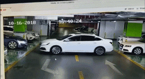 撞完玛莎拉蒂撞奥迪 撞完奥迪撞宝马