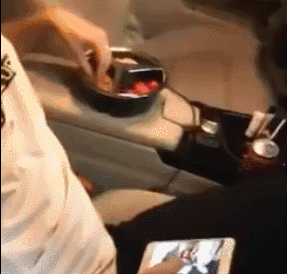 抠个大众的车标能干啥子？就有人喜欢抠车标 警察这么说