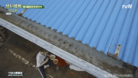 豆瓣9.3，“贵妇姐姐”在山沟里的变形记太好看了