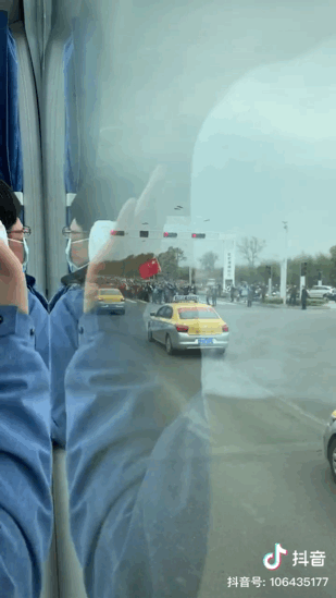 医疗：谢谢你们为湖北拼过命！这些送别场面戳中泪点