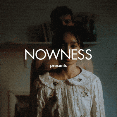 性别平等:女摄影师用Tinder约异性拍裸照- 2020年4月6日/ 头条新闻- 看 