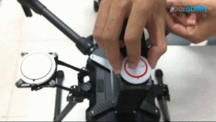 自上市以来，Sniffer4D灵嗅被集成在各种无人机中，针对客户选择最多的几款无人机，如大疆的M100/M210/M210 RTK/M600，可飞设计了专用的安装套件。今天给大家介绍如何把灵嗅快速稳定地安装到大疆M210/M210 RTK上，让其成为可采集超本地空气污染信息的智能机器人。为了方便大家掌握安装方法，我们特意准备了安装视频，欢迎收看。  