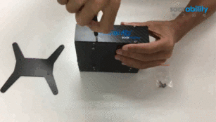 将灵嗅无接口的侧面中四颗M2.5*6螺丝拧下备用（侧盖板不需要拆开），在套件包中拿出四颗M2.5*8的螺丝，将安装架固定在侧面。