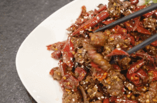 毛血旺需要哪些食材_饭店毛血旺的材料_做毛血旺的配料都有什么