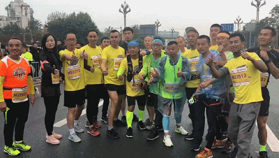  温江半马| 10000人的时装周超燃的！这么多照片我就不信没得你的~ 发布时间:2018-11-20 12:21