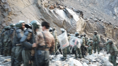 辣笔小球诋毁牺牲解放军内容曝光原来有个总后台终于被揪出！