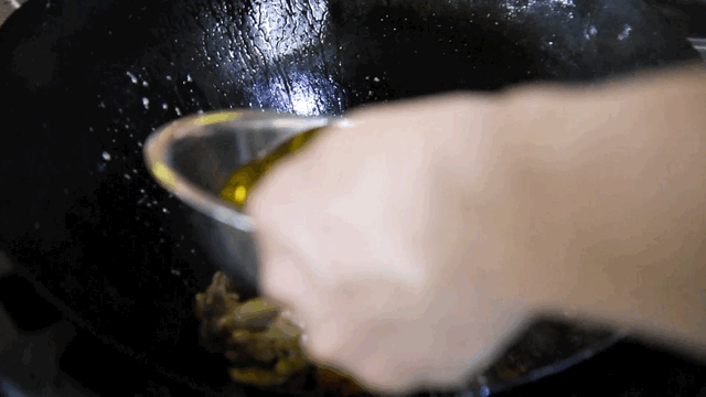 9大经典湘菜之茶油炒鸡