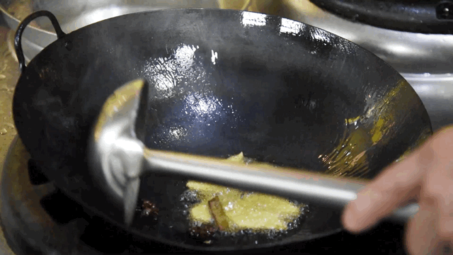 9大经典湘菜之茶油炒鸡