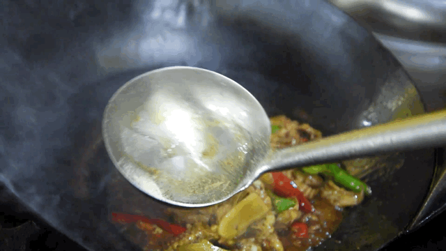 9大经典湘菜之茶油炒鸡