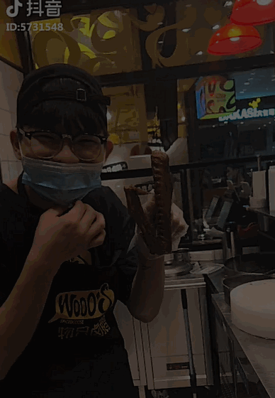 抖音拍视频赚钱吗_求抖音小孩拍妈妈换衣服视频_抖音如何拍片段视频