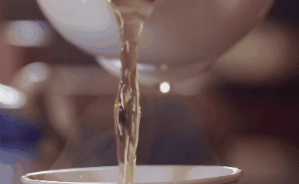 喝黑茶让我明白：年龄算个啥