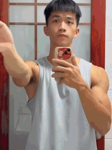 【动图】黑皮钻石男大体育生，真嘟超可以啊！